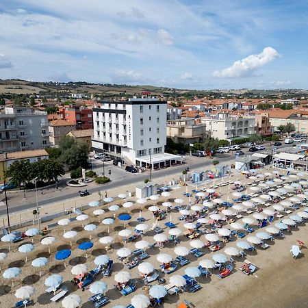 Hotel Florence Marotta Eksteriør billede