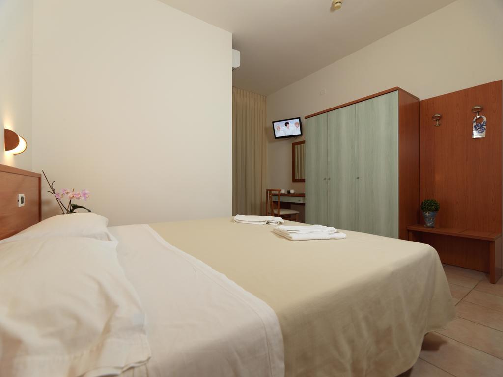 Hotel Florence Marotta Eksteriør billede