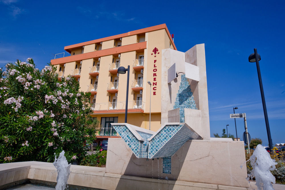 Hotel Florence Marotta Eksteriør billede
