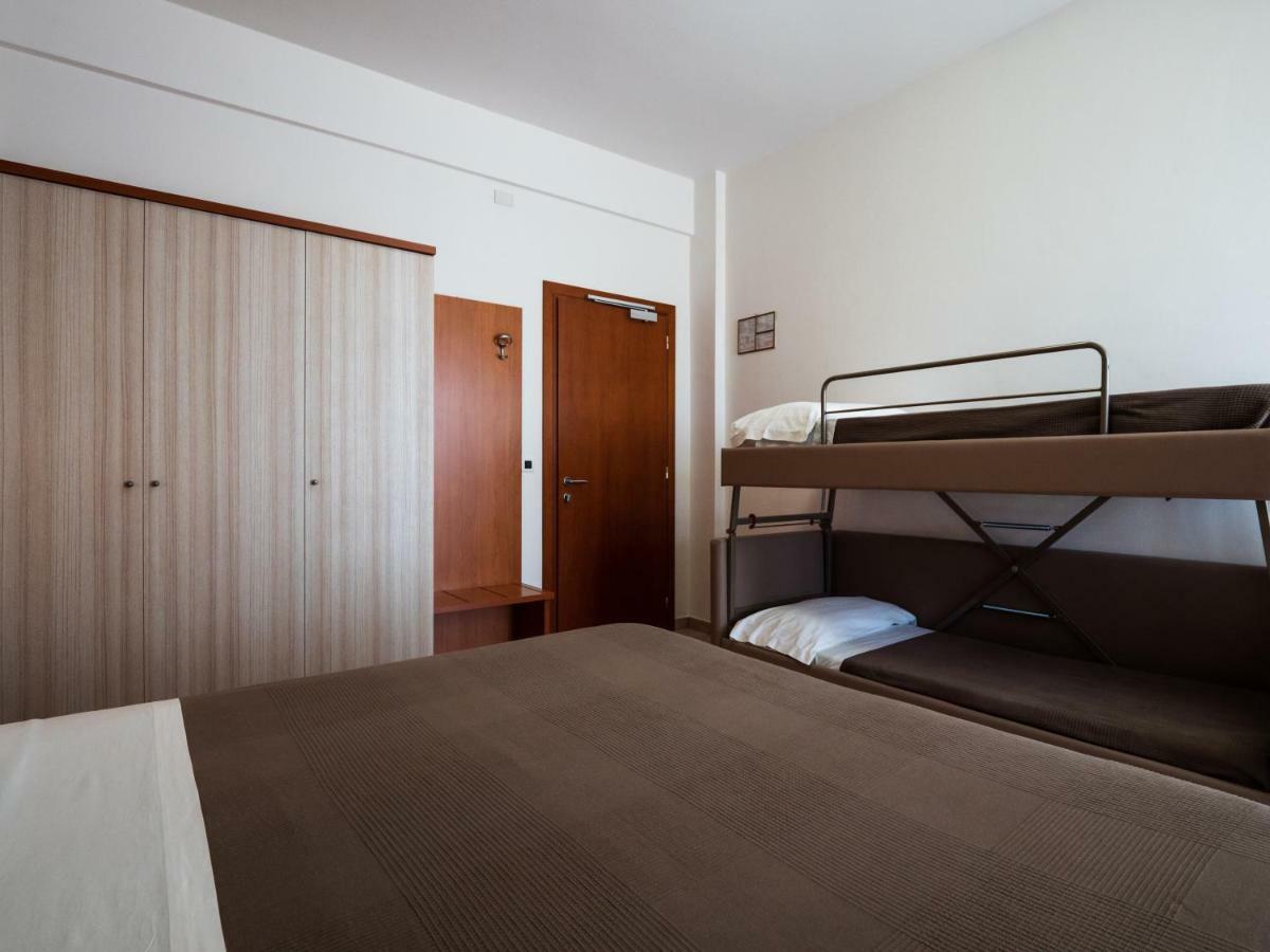 Hotel Florence Marotta Eksteriør billede