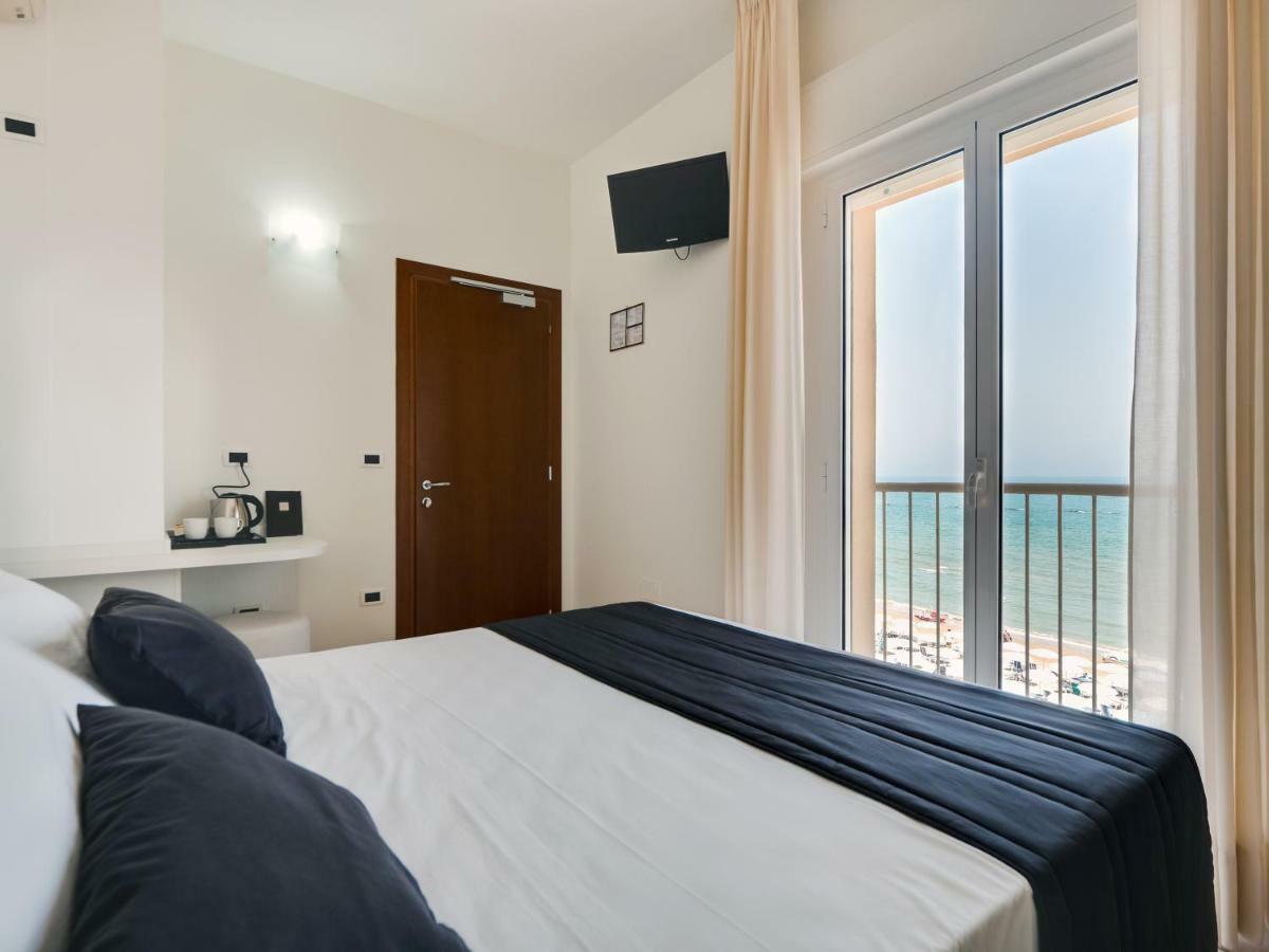 Hotel Florence Marotta Eksteriør billede