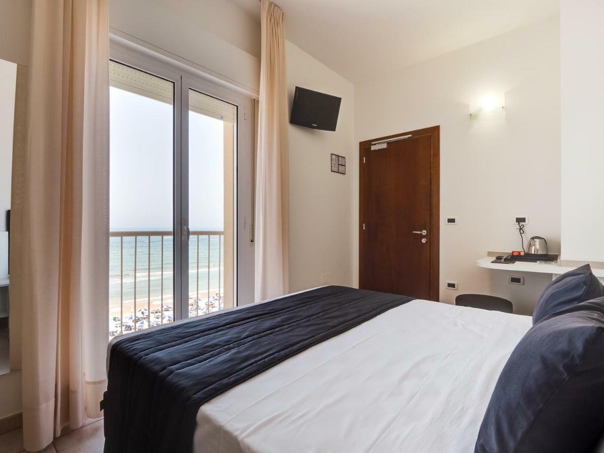 Hotel Florence Marotta Eksteriør billede